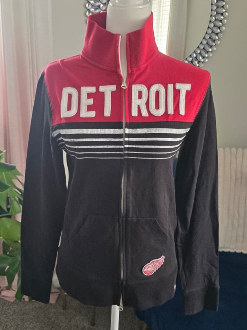 Detroit Red Wings ’47 Brand Full-Zip Jacket - Size Large - Picture 7 of 7